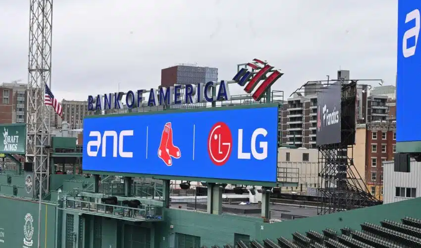 LG