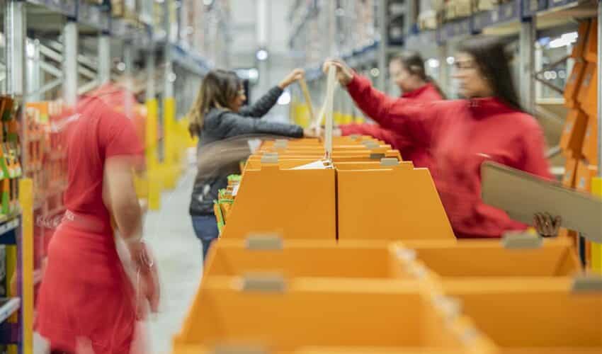 Packservice Embedded Co-Packing