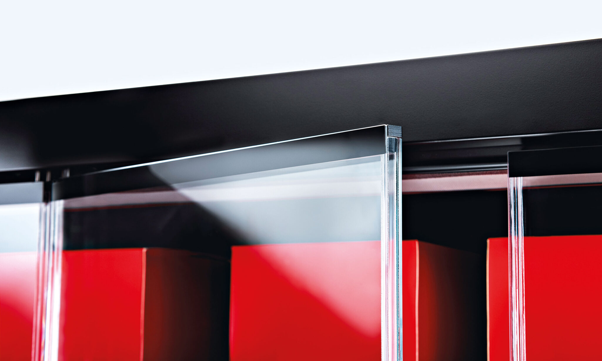 Schott_Inmotion_Kuehlmoebel_door-2048x1229