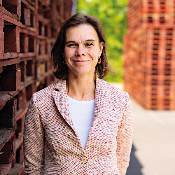 Porträt Ilona van der Waals, Leiterin Marketing, Kommunikation und Produktmanagement bei IPP.