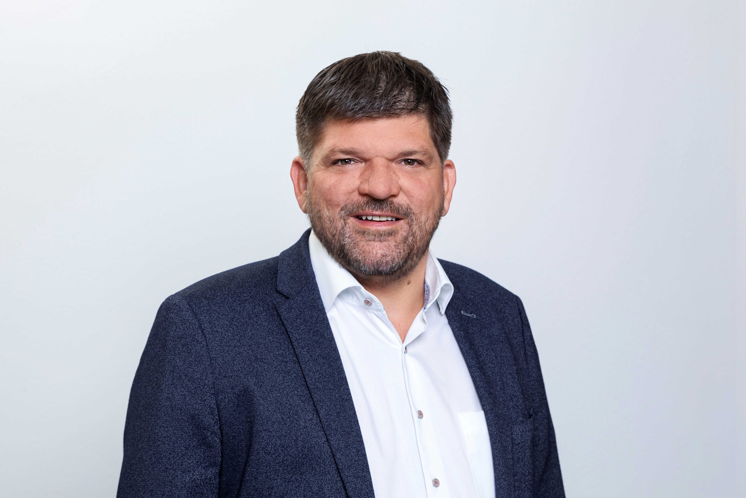 Porträt Stephan Kaar, Geschäftsleiter Wellpappewerk Rondo Frastanz.