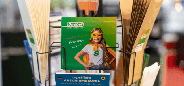 Kartenständer mit Karten