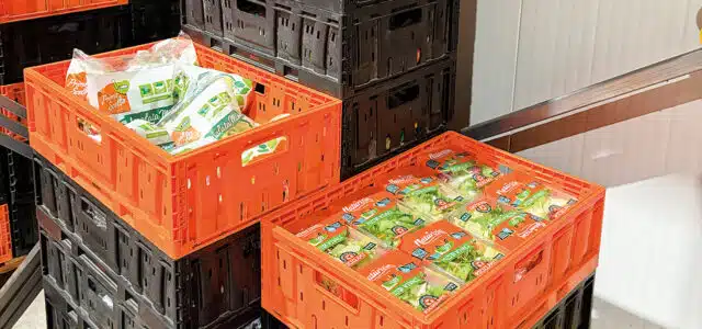 Verderbliche Ware in beständigen Mehrwegkisten