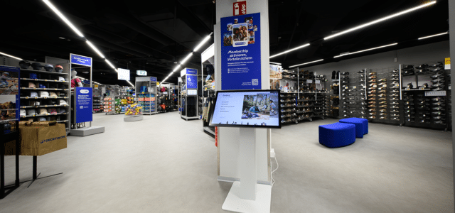 Digital-Signage-Anwendung in Decathlon-Filiale