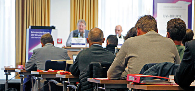 Ansicht Konferenzraum Fogra Symposium UV-Druck