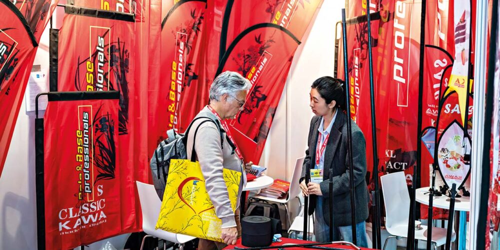 ese Beratungsgepräch am Messestand