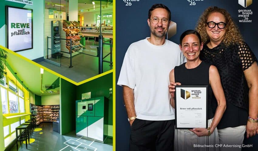 Inneres von Rewe-Markt mit Marke voll pflanzlich und drei Personen mit Auszeichnung von German Brand Award