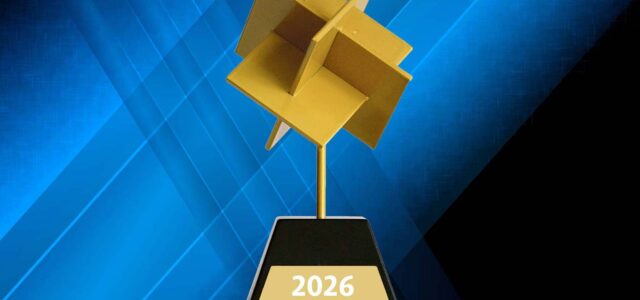 Pokal Display Superstar 2026 vor blauem Hintergrund