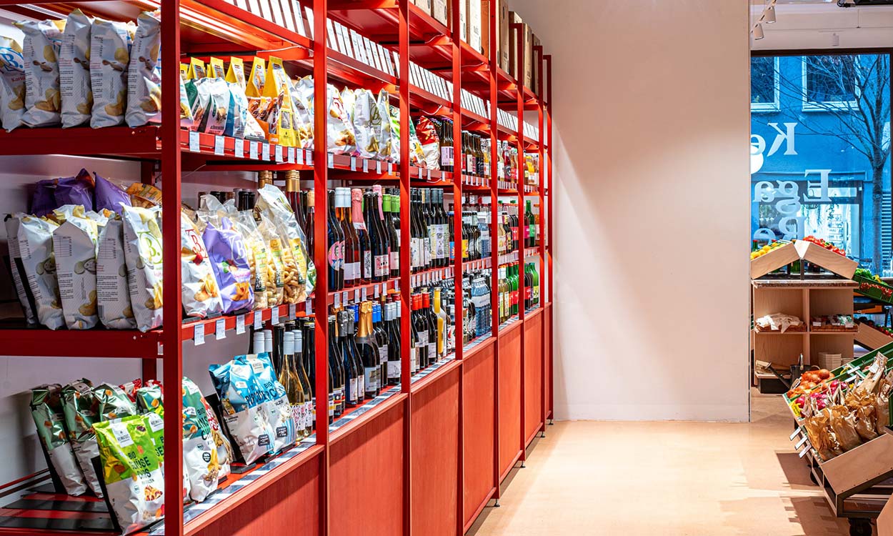 Regalsytem Basixx in Snackabteilung
