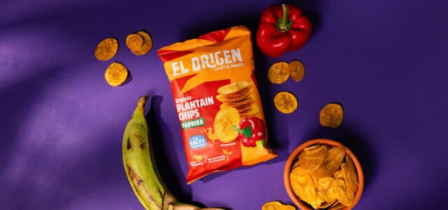 Chipspackung el origen, Banane, Paprika und Chips auf lila Untergrund